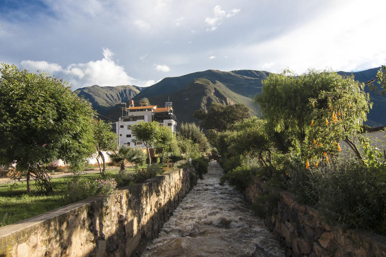 Hotel California Calca Kültér fotó